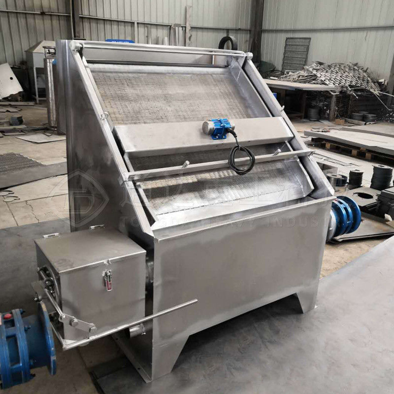 Pemisah basah dan kering Babi pupuk inclined Sieve Solid Liquid Separator Dewatering Machine