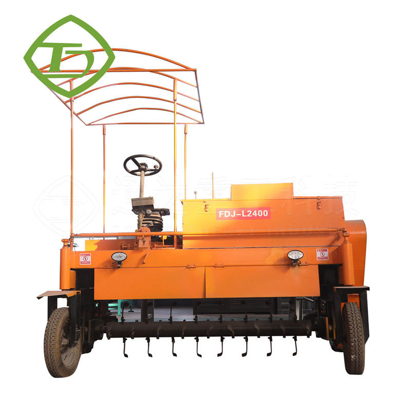 Jenis Pindah Kompost Turner Kompost Kotoran Membuat Mesin Jamur Kompost Mesin Campuran